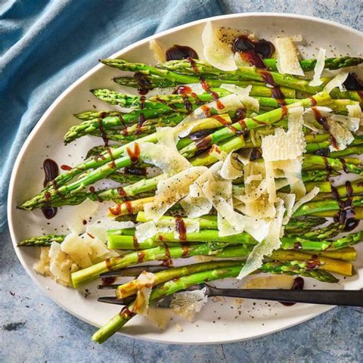 Do you eat the tops of asparagus