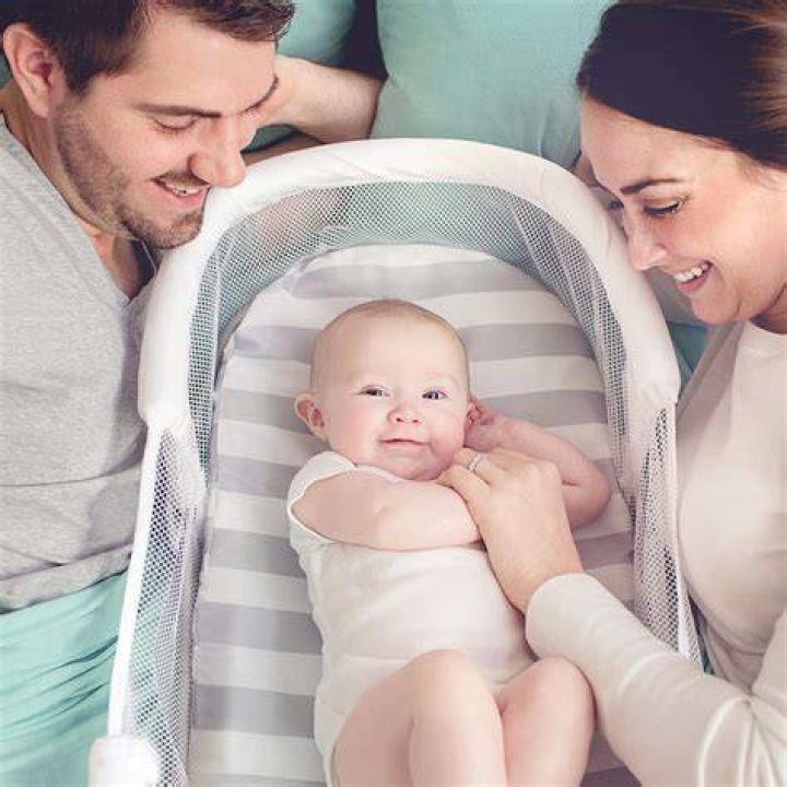How do you clean a SwaddleMe bassinet