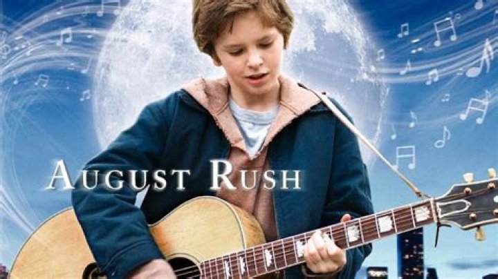 How old is Freddie Highmore in August Rush
