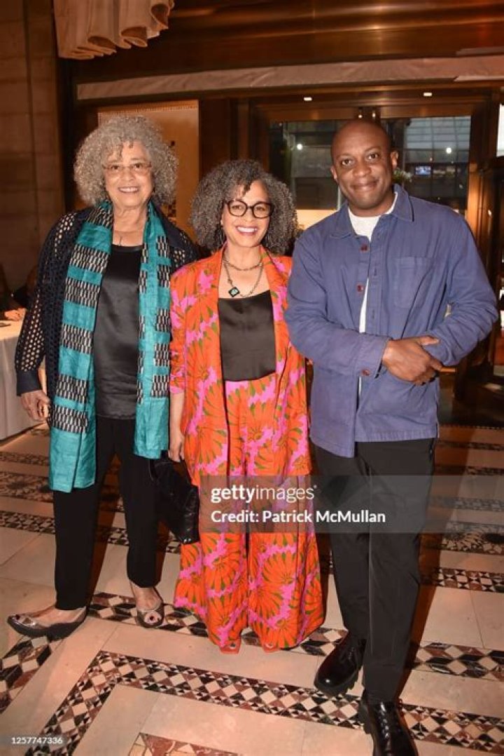 Is Angela Davis married to Gina Dent