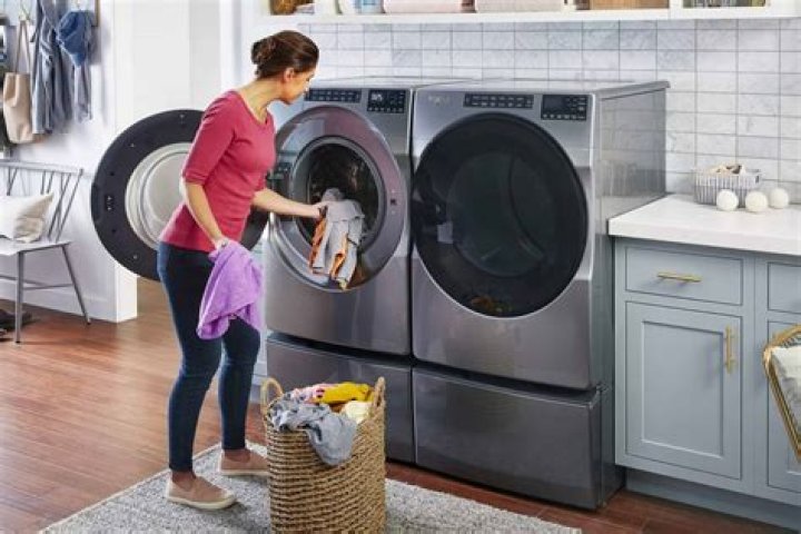 What types of tumble dryers are there